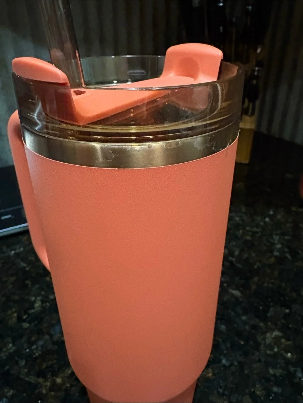 Limited edition 30oz Stanley Flowstate Quencher with Straw - Picture 3 of 4